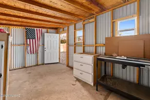 933 N Columbus Blvd, Tucson, AZ 85711 - Photo 27