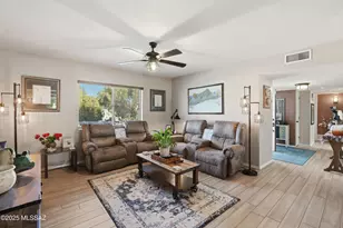 42 E La Grosella, Green Valley, AZ 85614 - Photo 3