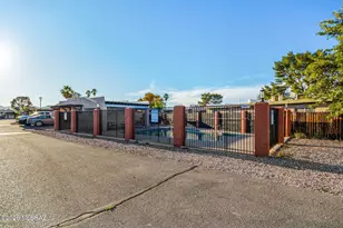 1917 W La Osa Dr, Tucson, AZ 85705 - Photo 25