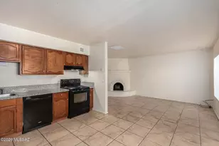 1917 W La Osa Dr, Tucson, AZ 85705 - Photo 9