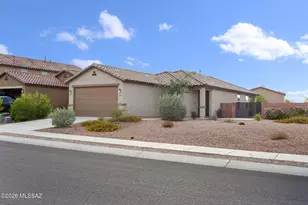 7996 S Golden Bell Dr, Tucson, AZ 85747 - Photo 3