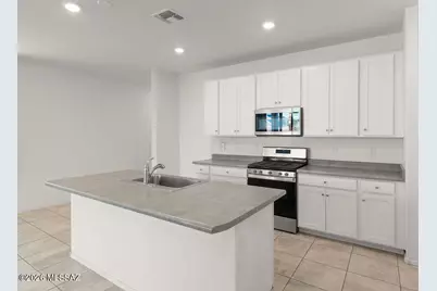 7996 S Golden Bell Drive, Tucson, AZ 85747 - Photo 13