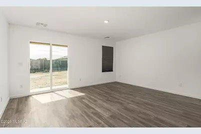 9933 W Concordia Drive, Arizona City, AZ 85123 - Photo 7