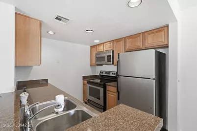 101 S Players Club Drive #9103, Tucson, AZ 85745 - Photo 7