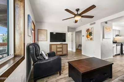 320 S Paseo Cerro #D, Green Valley, AZ 85614 - Photo 7
