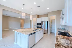 320 W Saguaro Arm Trail, Oro Valley, AZ 85755 - Photo 13