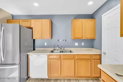 6039 S Hawks Hollow Court, Tucson, AZ 85747 - Photo 9