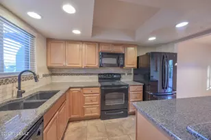 3472 N Richland Dr, Tucson, AZ 85719 - Photo 9