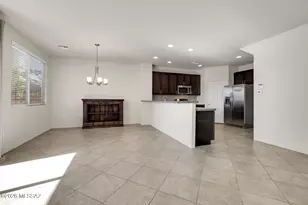 2843 N Silkie Pl, Tucson, AZ 85719 - Photo 9