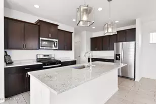 7801 S Walnutview Dr, Tucson, AZ 85757 - Photo 13