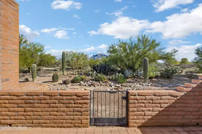 1728 W Dalehaven Circle, Tucson, AZ 85704 - Photo 1