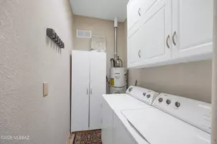 1728 W Dalehaven Cir, Tucson, AZ 85704 - Photo 15