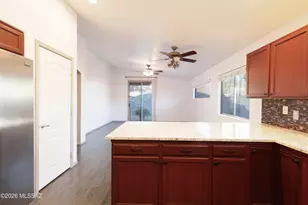 268 W Azmataz Rd, Tucson, AZ 85737 - Photo 9