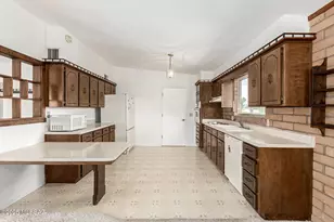 16381 S Observatory Pl, Vail, AZ 85641 - Photo 9