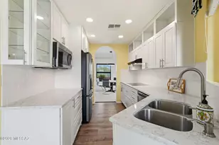 13924 N Green Tree Dr, Oro Valley, AZ 85755 - Photo 11