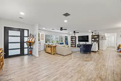 6020 N Swan Road, Tucson, AZ 85718 - Photo 9