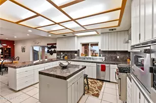 7102 W Ina Rd, Tucson, AZ 85743 - Photo 19