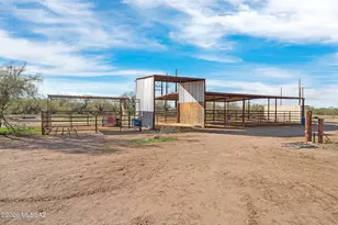 14980 W Avra Valley Rd, Marana, AZ 85653 - Photo 9