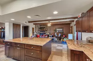 7370 S Cactus Thorn Ln, Tucson, AZ 85747 - Photo 9