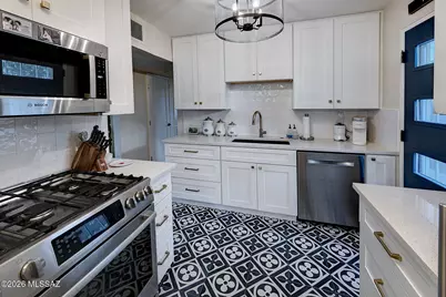 243 E University Boulevard, Tucson, AZ 85705 - Photo 31