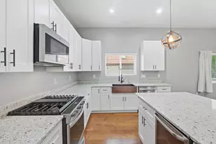 2642 S Falcon View Dr, Tucson, AZ 85713 - Photo 11