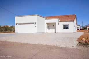 1825 Via Nueva Zelandia, Rio Rico, AZ 85648 - Photo 1