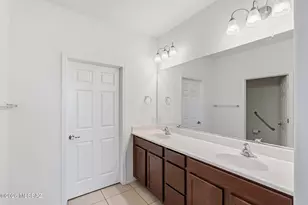 10233 E Encinas Trail, Tucson, AZ 85747 - Photo 19