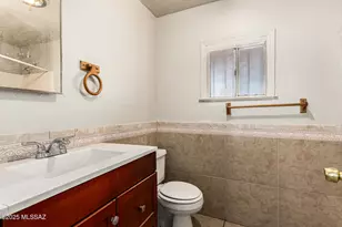 320 E 29th St, Tucson, AZ 85713 - Photo 25