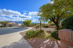 1631 E Firefly Ct, Oro Valley, AZ 85755 - Photo 5