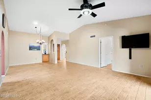 1631 E Firefly Ct, Oro Valley, AZ 85755 - Photo 9