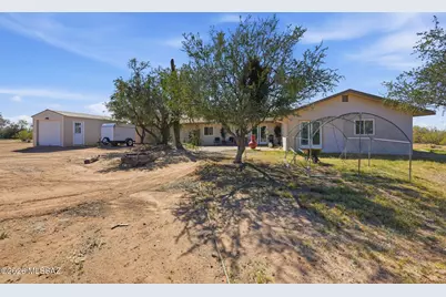 10880 W Massingale Road, Tucson, AZ 85743 - Photo 11