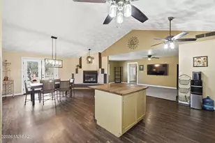 10880 W Massingale Rd, Tucson, AZ 85743 - Photo 25