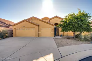 7063 W Autumn Dew Ct, Tucson, AZ 85743 - Photo 1
