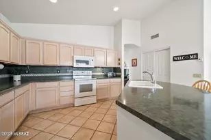 63722 E Desert Peak Dr, Tucson, AZ 85739 - Photo 13