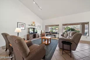 63722 E Desert Peak Dr, Tucson, AZ 85739 - Photo 3