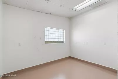 6470 E 22nd Street, Tucson, AZ 85710 - Photo 19