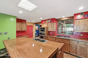 4565 E Don Jose Dr, Tucson, AZ 85718 - Photo 13