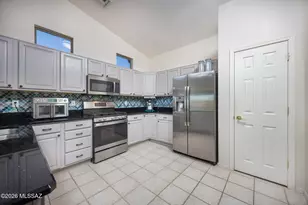 9990 N Scarlet Ranges Ln, Tucson, AZ 85743 - Photo 7