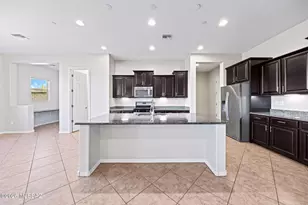 6492 W Whispering Windmill Ln, Marana, AZ 85658 - Photo 9