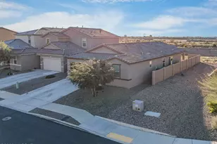 7738 S Sugarbend Dr, Tucson, AZ 85757 - Photo 3