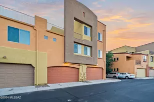 2442 E Emerald Moon Dr, Tucson, AZ 85718 - Photo 31