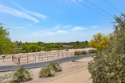 2550 E River Road #13305, Tucson, AZ 85718 - Photo 33