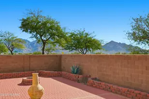 12827 Bloomington Loop, Oro Valley, AZ 85755 - Photo 5