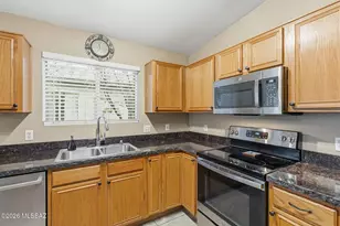 6086 N Applesauce Ct, Tucson, AZ 85741 - Photo 7