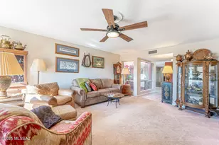 920 W Camino Sagasta, Green Valley, AZ 85622 - Photo 15