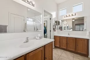 5794 S Henderson Canyon Dr, Green Valley, AZ 85622 - Photo 19