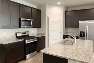 8764 W Red Spike Ice Dr, Marana, AZ 85653 - Photo 11