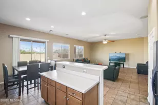 8202 W Calle Sancho Panza, Tucson, AZ 85757 - Photo 11