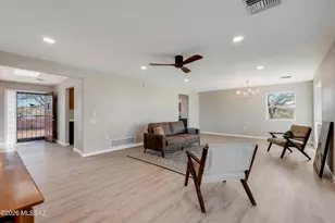 3902 S Via Del Ruisenor, Green Valley, AZ 85622 - Photo 13