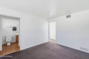 1031 S Magnolia Ave, Tucson, AZ 85711 - Photo 15